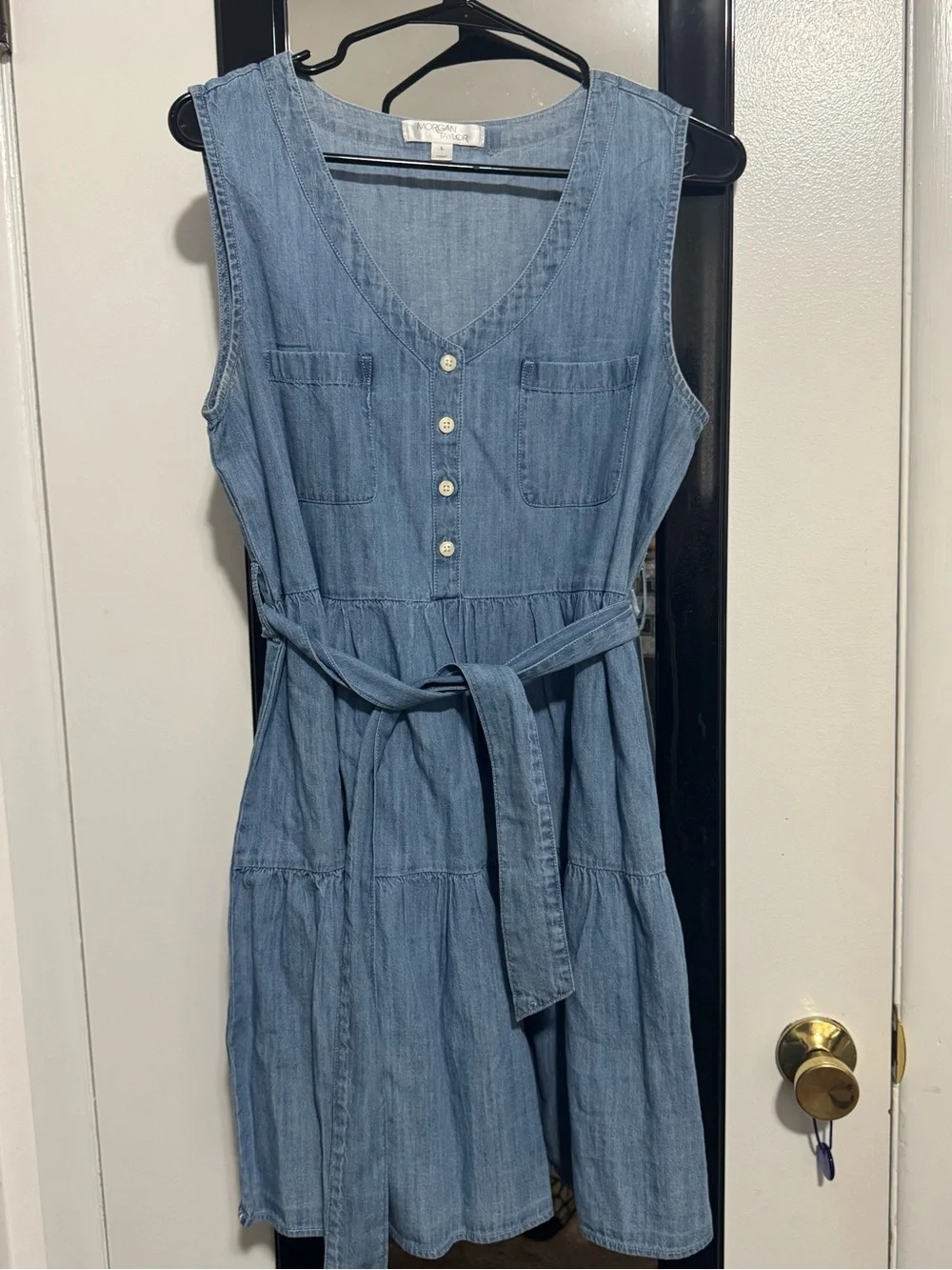 Morgan Taylor Light Blue Sleeveless Chambray Midi Dress with Tie Waist - Picture 1 of 4